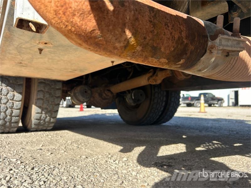 Ford F-750 4x2 Service Truck Kommunalt / generelt kjøretøy