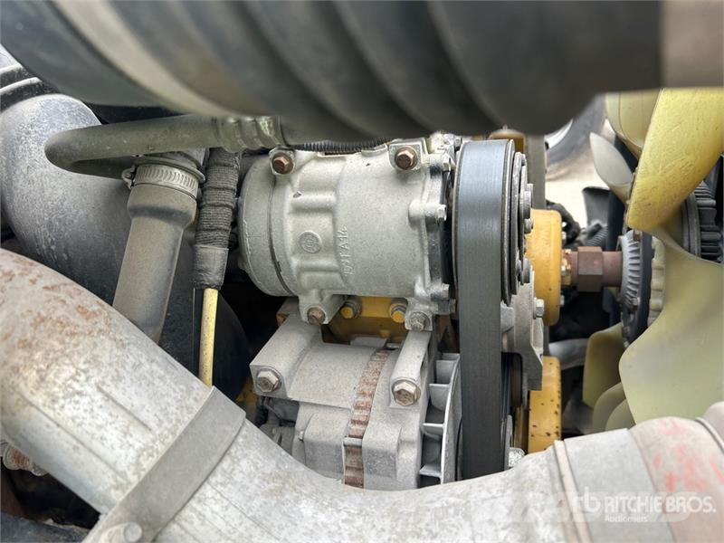 Ford F-750 4x2 Service Truck Komunalna vozila