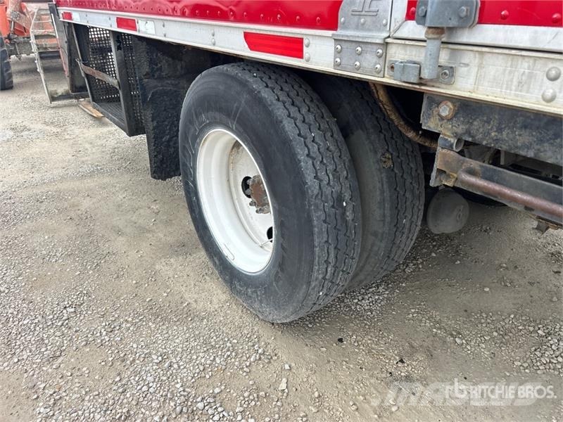 Ford F-750 4x2 Service Truck Komunalna vozila