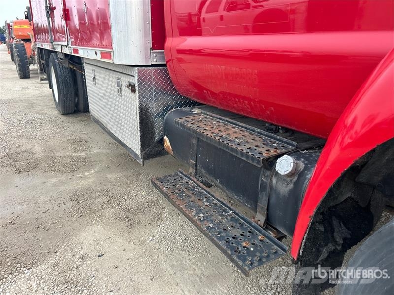 Ford F-750 4x2 Service Truck Komunalna vozila