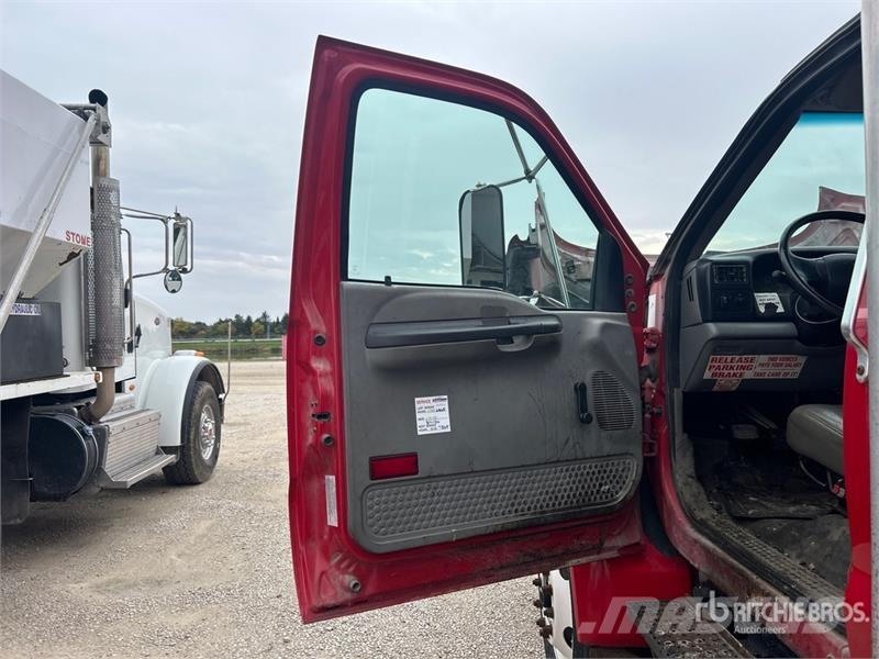 Ford F-750 4x2 Service Truck Komunalna vozila