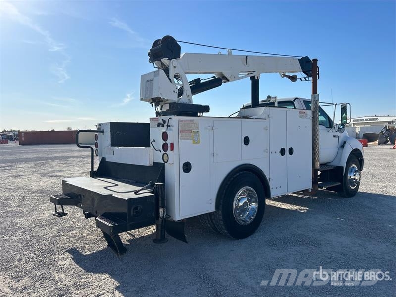Ford F-750 4x2 Service Truck Pilsētas atkritumvedēji