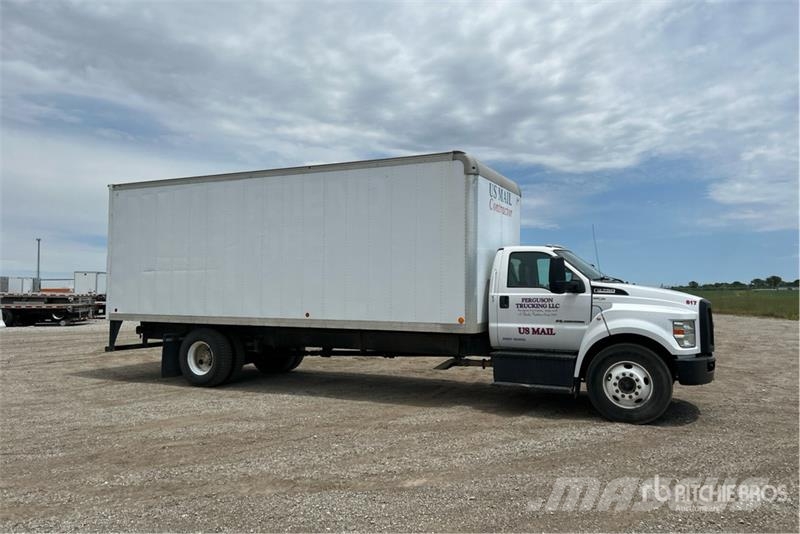 Ford F-750 4x2 Van Truck Φορτηγά Κόφα