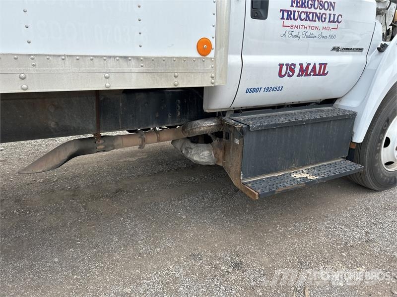 Ford F-750 4x2 Van Truck Φορτηγά Κόφα