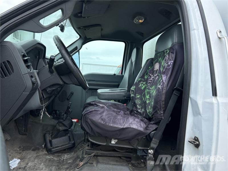 Ford F-750 4x2 Van Truck Φορτηγά Κόφα