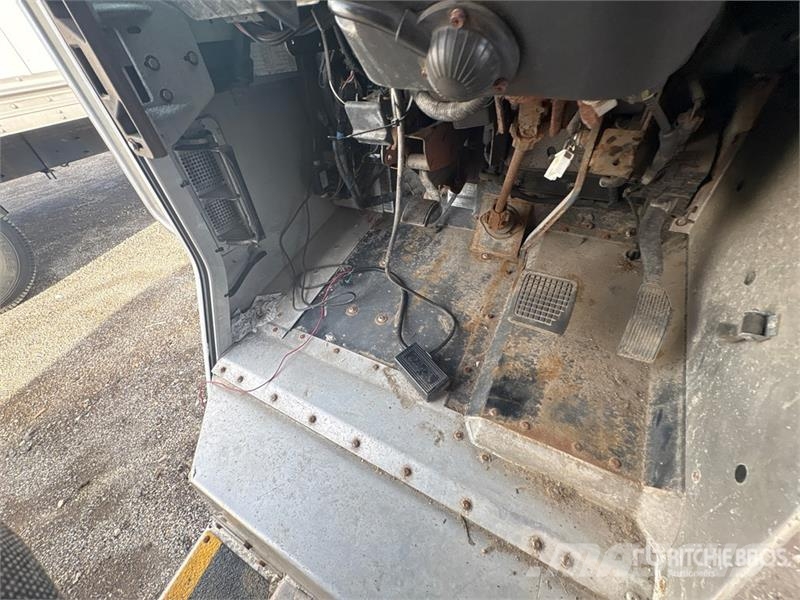 Ford F59 4x2 Step Van Box body