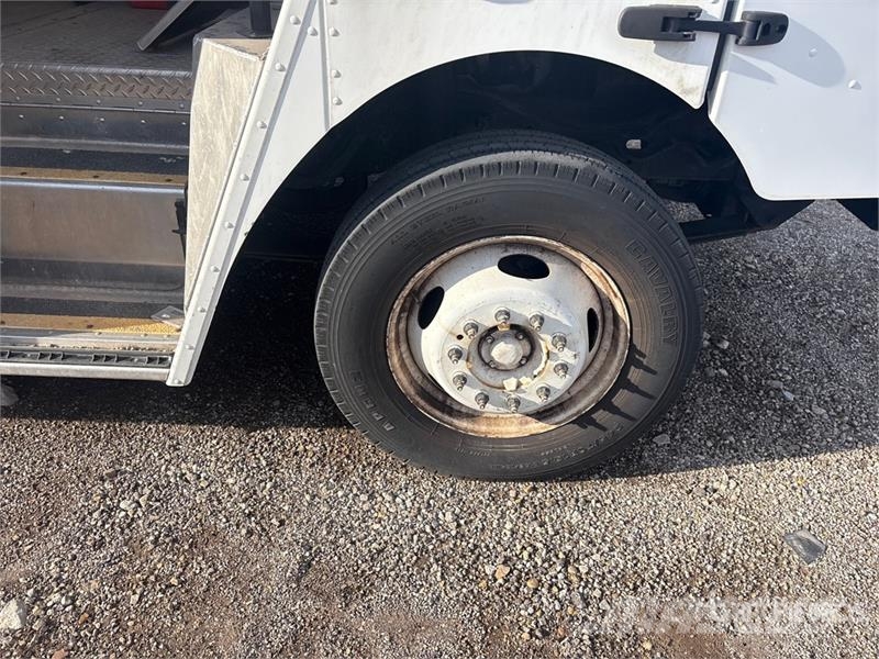 Ford F59 4x2 Step Van Box body
