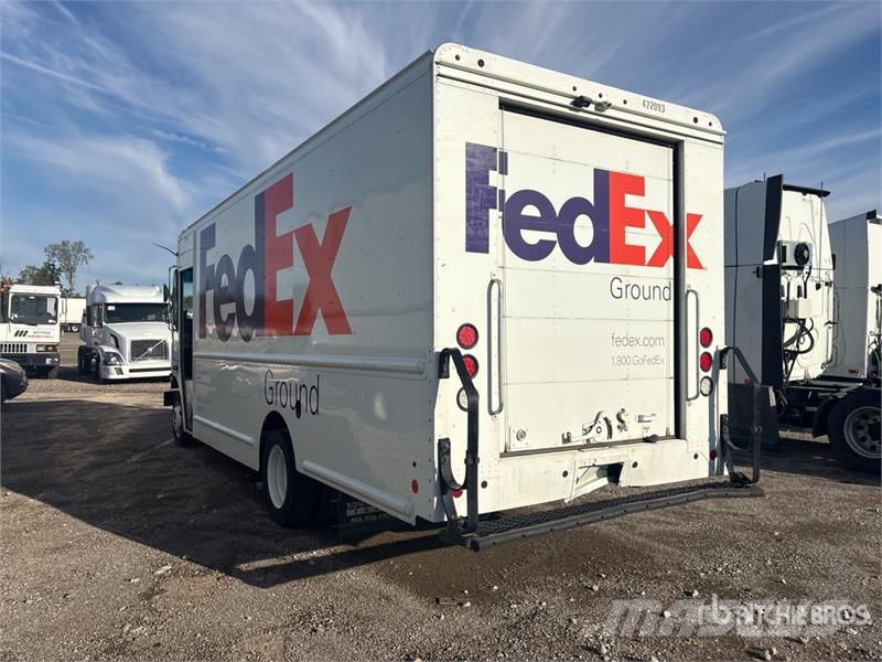 Ford F59 4x2 Step Van Box body