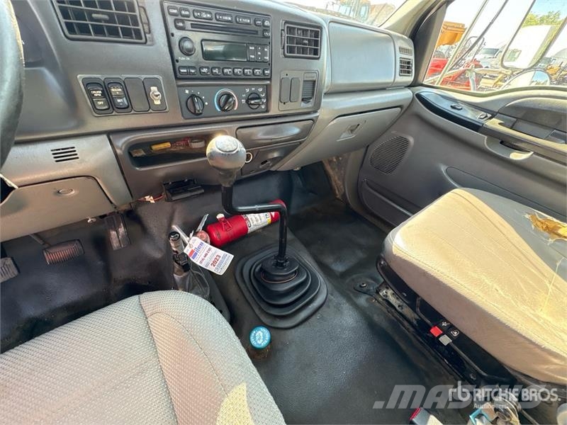 Ford F650 Service Truck Közúti karbantartó haszongépek