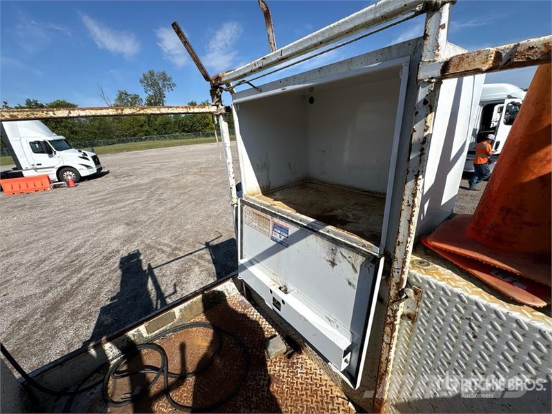 Ford F650 Service Truck Közúti karbantartó haszongépek