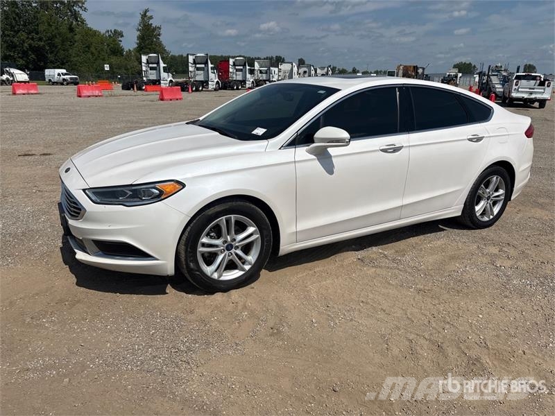 Ford Fusion Automobile Auto's