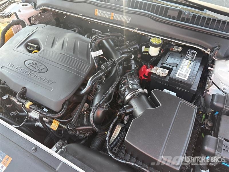 Ford Fusion Automobile Auto's