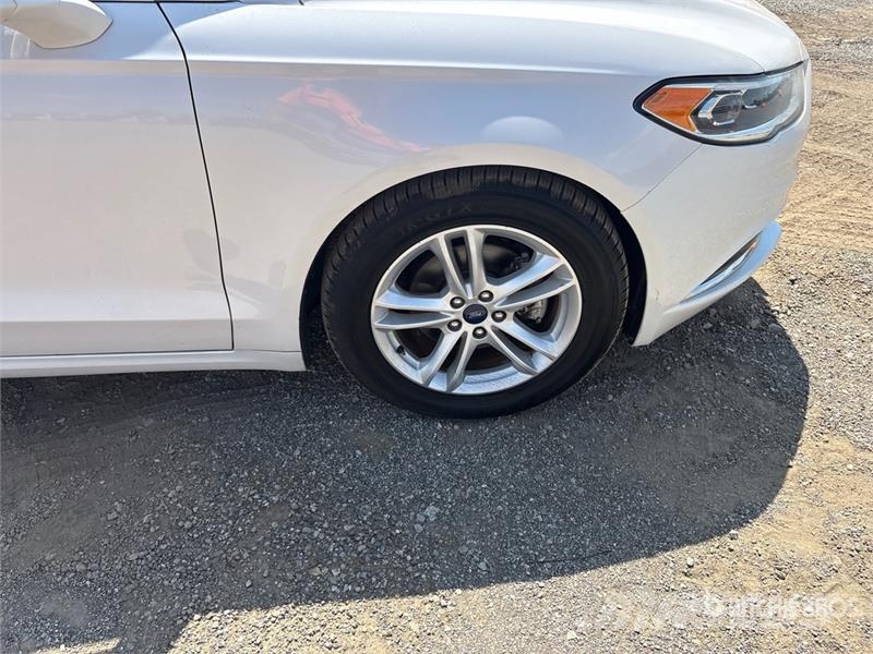 Ford Fusion Automobile Auto's