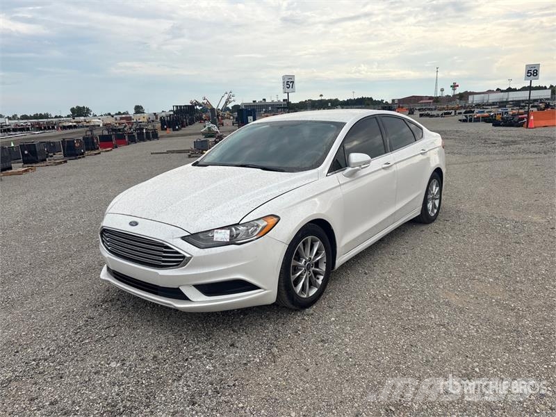 Ford Fusion SE Automobile Cars