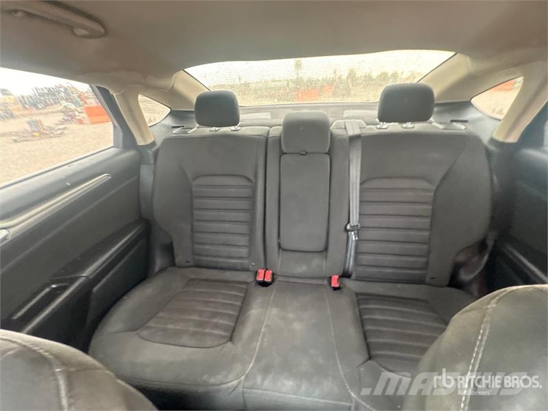 Ford Fusion SE Automobile Cars