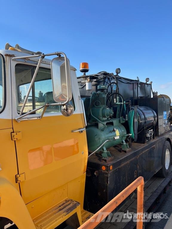 Ford L8000 Tanker trucks