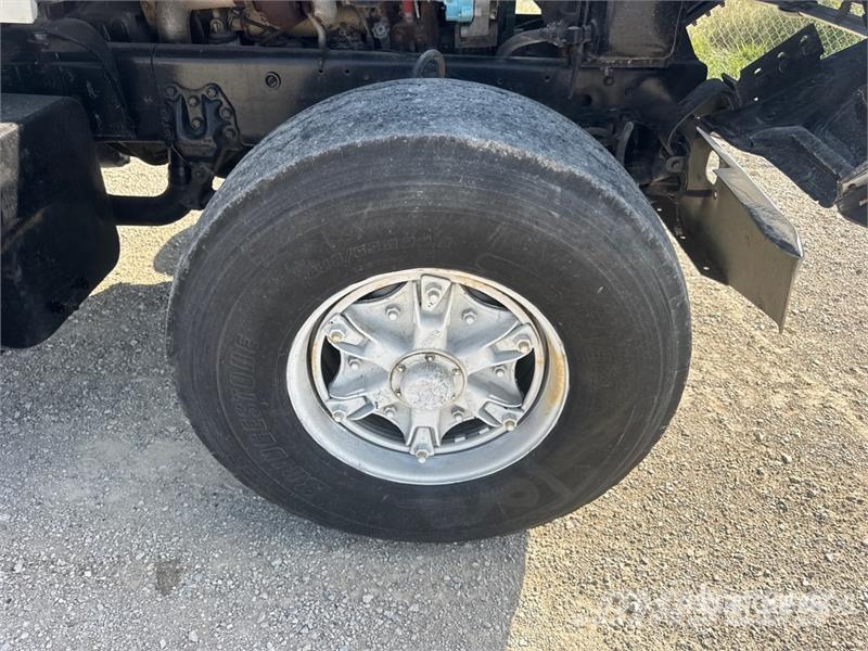 Ford L9000 Ūdens mašīnas