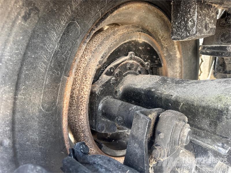 Ford L9000 Ūdens mašīnas