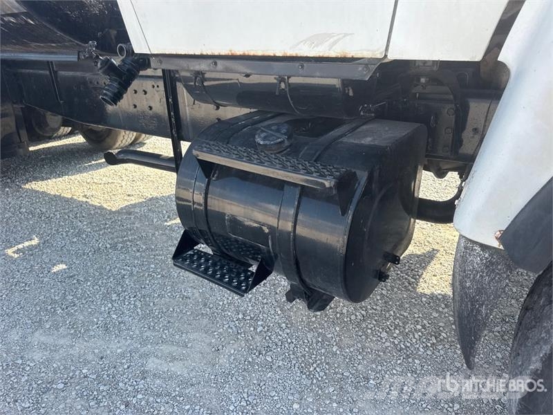 Ford L9000 Ūdens mašīnas