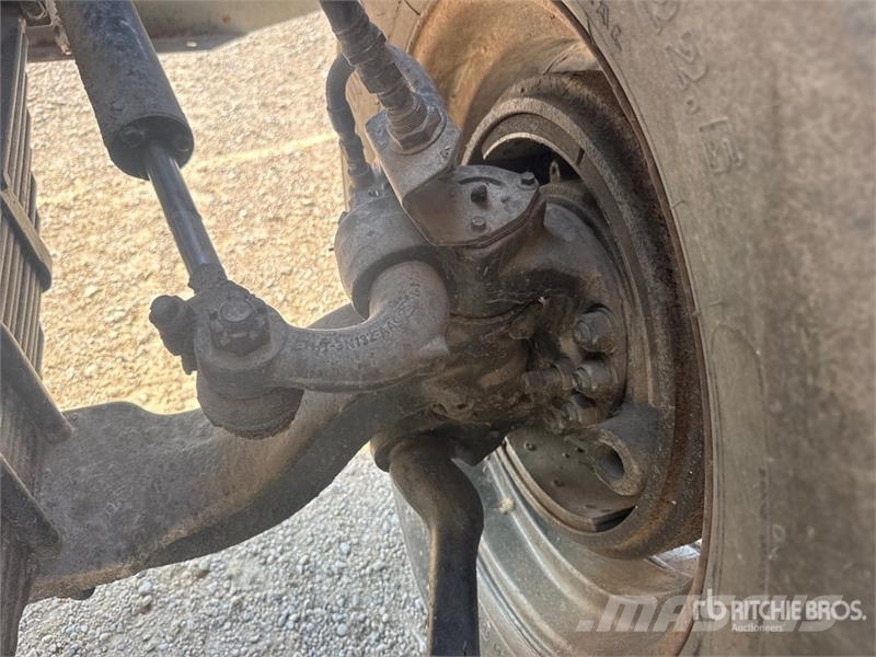 Ford L9000 Ūdens mašīnas