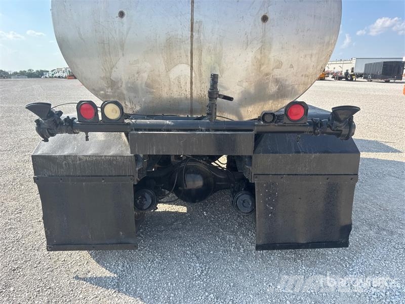 Ford L9000 Ūdens mašīnas