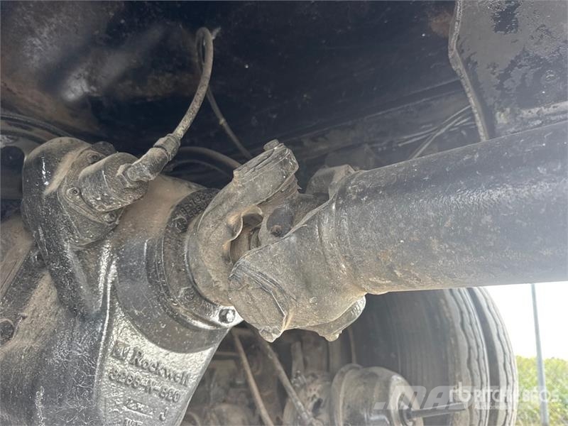 Ford L9000 Ūdens mašīnas