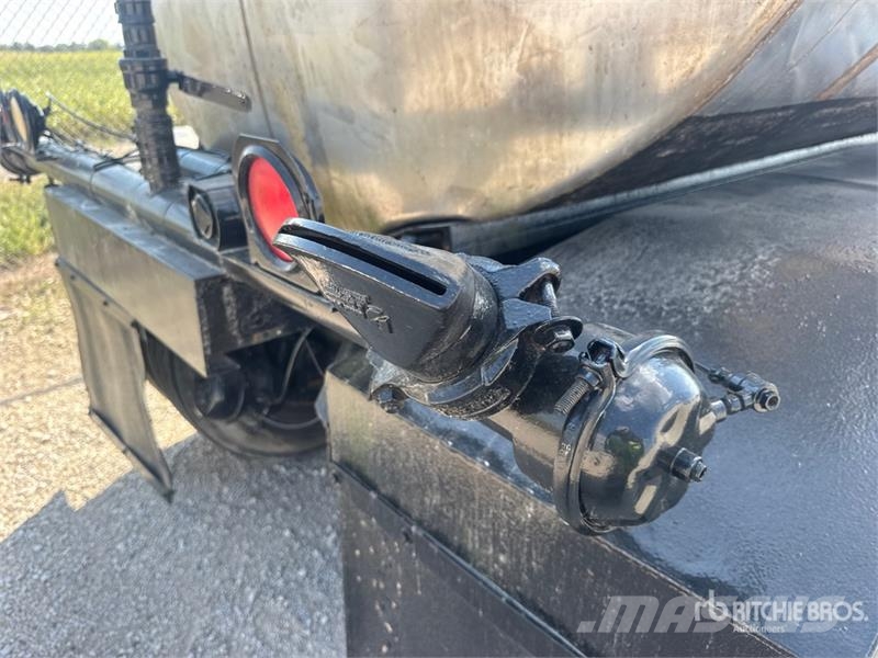 Ford L9000 Ūdens mašīnas