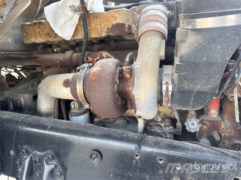 Ford L9000 Ūdens mašīnas