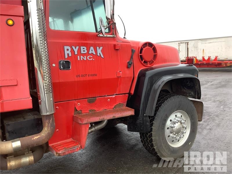 Ford LT9000 Kiper tovornjaki