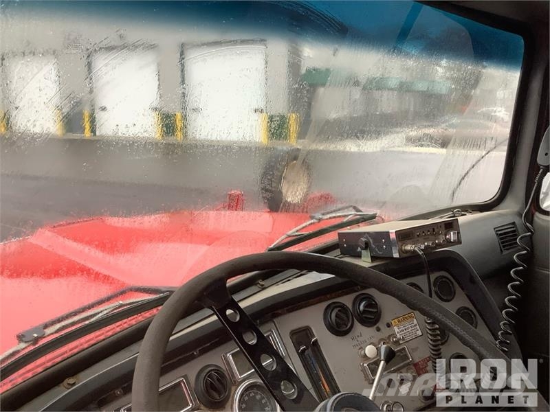 Ford LT9000 Kiper tovornjaki