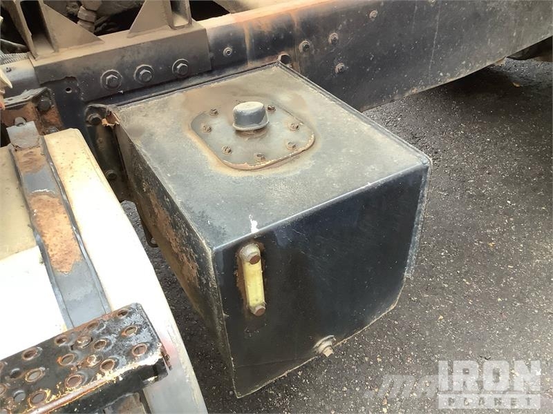 Ford LT9000 Kiper tovornjaki