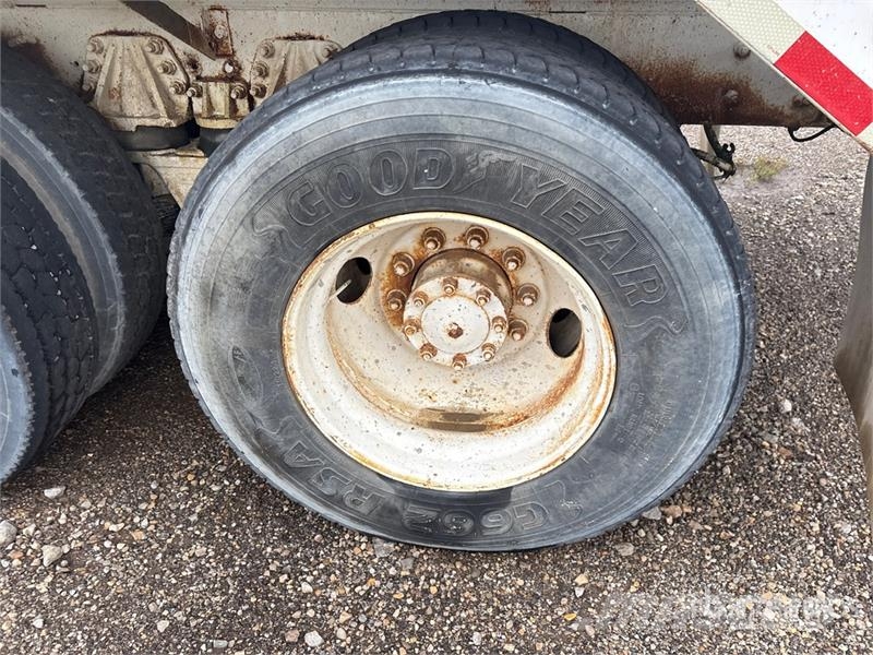 Ford LT9501 10x4 Mixer Truck Concrete trucks