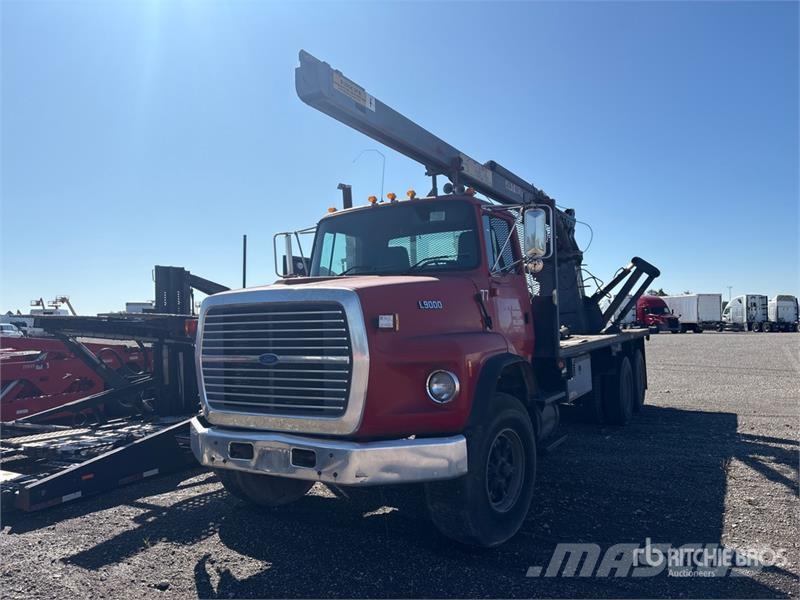 Ford LTS9000 Crane trucks