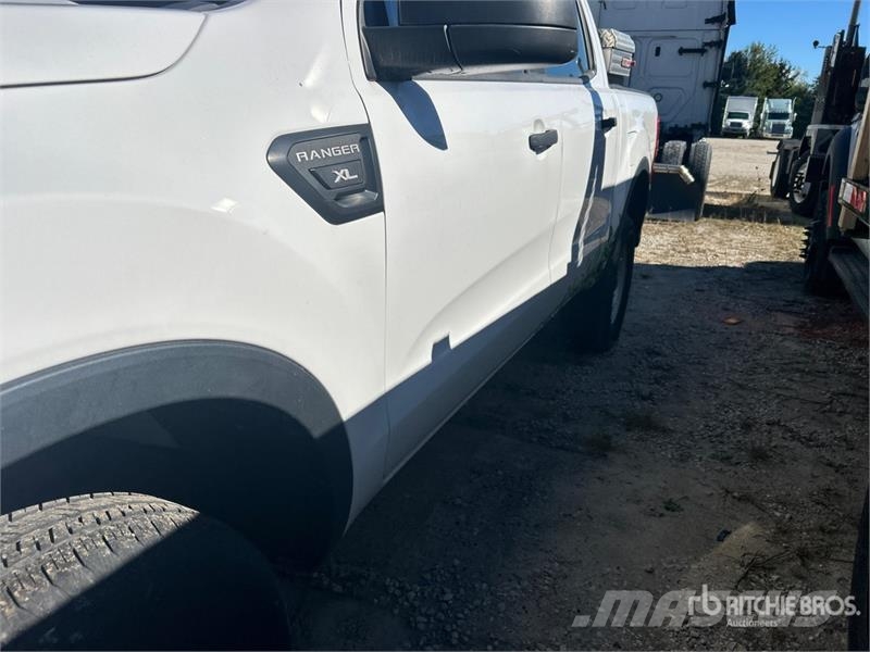 Ford Ranger Inne