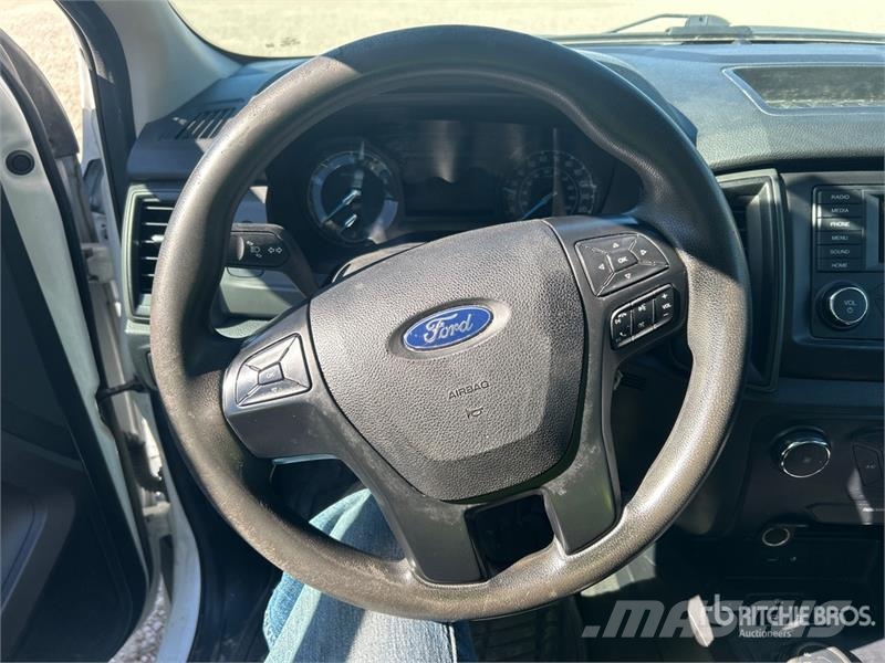 Ford Ranger Inne