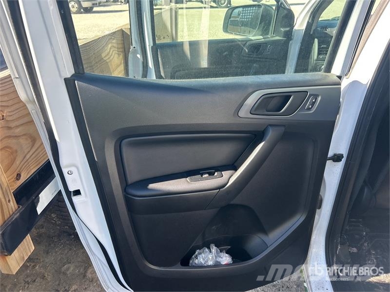 Ford Ranger Inne