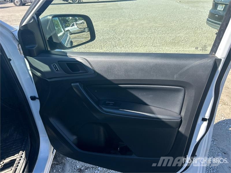 Ford Ranger Inne