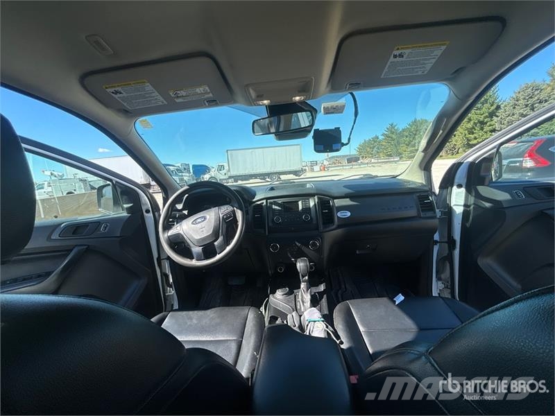 Ford Ranger Inne