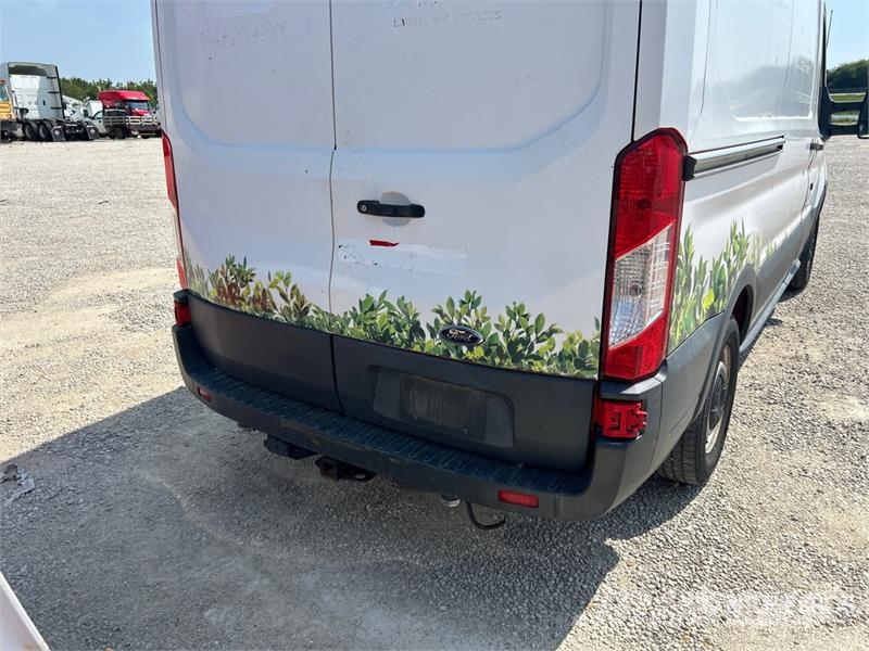 Ford Transit 150 Cargo Van Furgonetas /Furgón