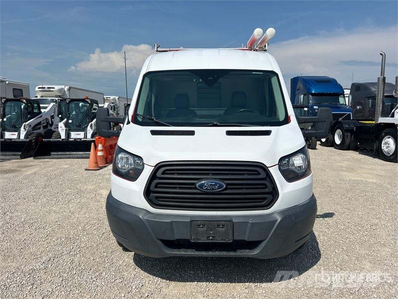 Ford Transit 150 Cargo Van Furgonetas /Furgón