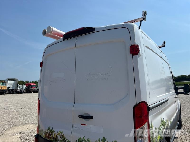 Ford Transit 150 Cargo Van Furgonetas /Furgón