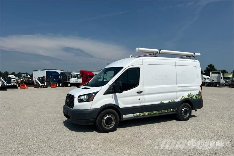 Ford Transit 150 Cargo Van Furgonetas /Furgón