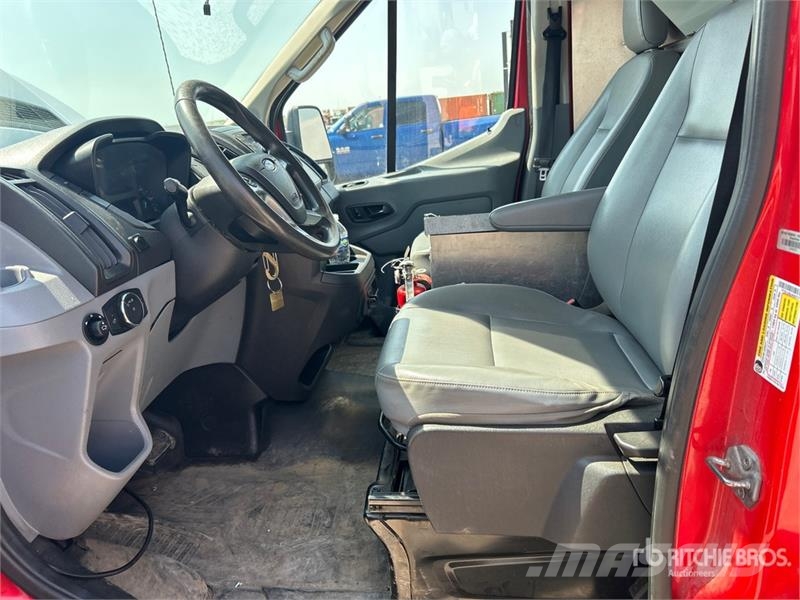 Ford Transit 150 Cargo Van Furgonetas /Furgón
