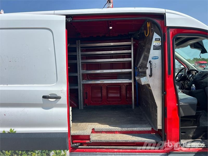 Ford Transit 150 Cargo Van Furgonetas /Furgón