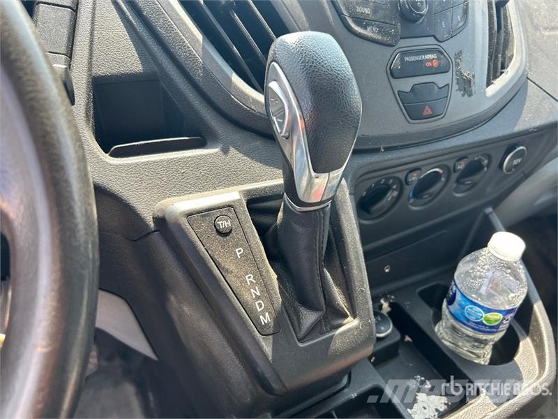 Ford Transit 150 Cargo Van Furgonetas /Furgón