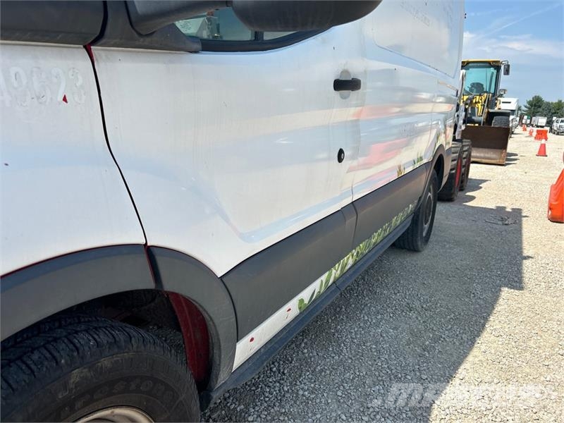 Ford Transit 150 Cargo Van Furgonetas /Furgón