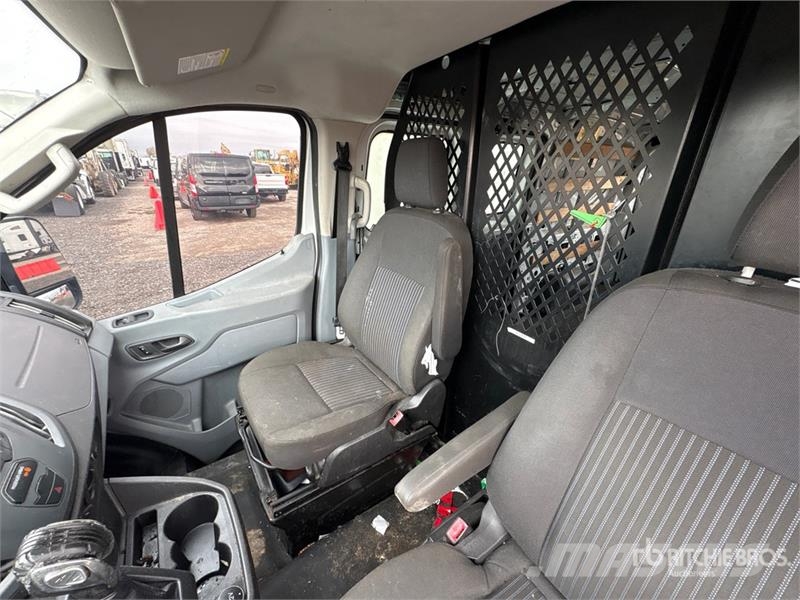 Ford Transit 250 Cargo Van Dostavna vozila / kombiji