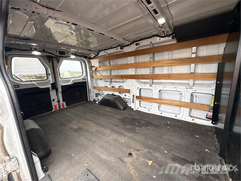 Ford Transit 250 Cargo Van Dostavna vozila / kombiji