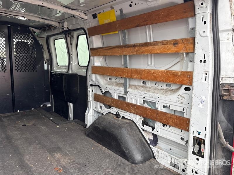 Ford Transit 250 Cargo Van Dostavna vozila / kombiji