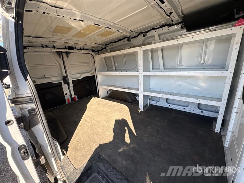 Ford Transit 250 Cargo Van Carrinhas de caixa fechada